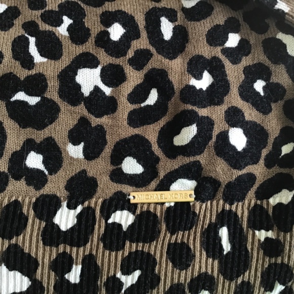 Michael Kors Brown Leopard V-Neck Sweater - Picture 4 of 7